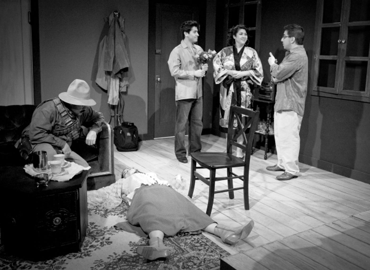 Photo Flash: ENTRE VILLA Y UNA MUJER DESNUDA at Miracle Theatre Photo Flash: ENTRE VILLA Y UNA MUJER DESNUDA at Miracle Theatre Image