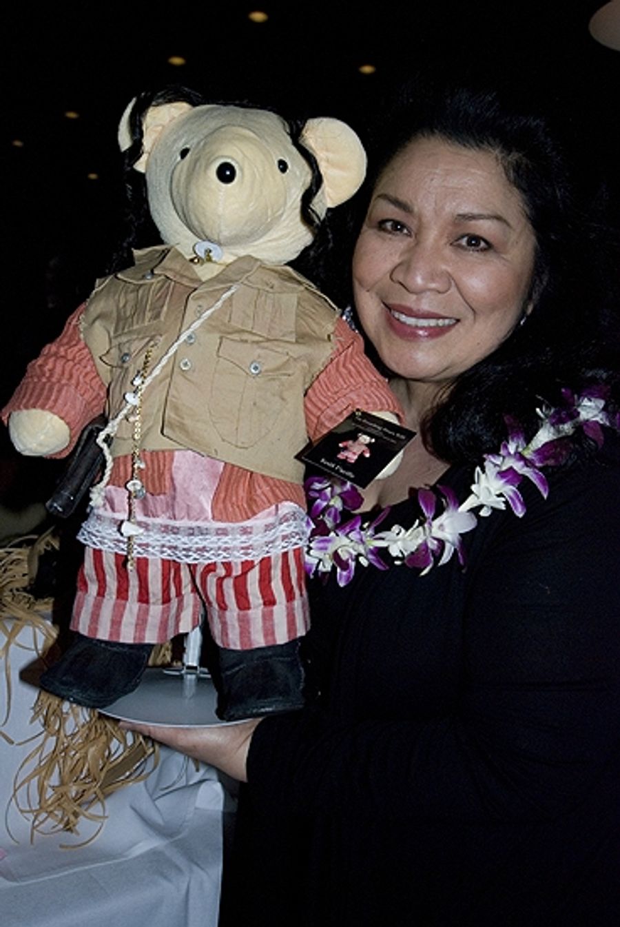 Photo Coverage: The Stars Come Out for 13 Annual BROADWAY BEARS Auction Image