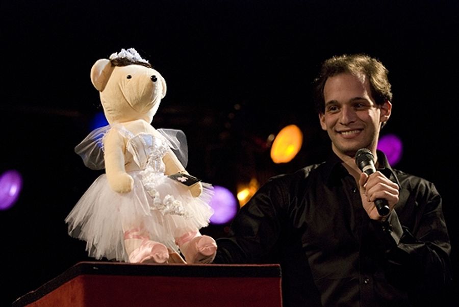 Photo Coverage: The Stars Come Out for 13 Annual BROADWAY BEARS Auction Image