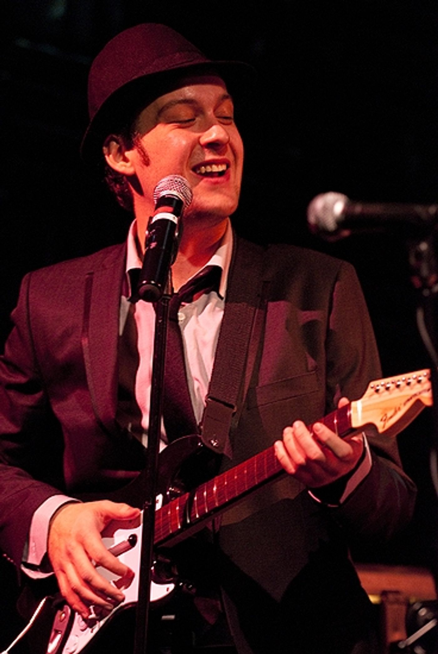 Photo Coverage: HAIR'S Andrew Kober Plays Joe's Pub  Image