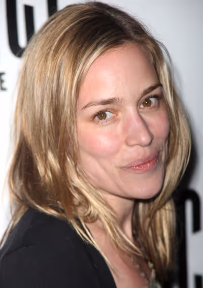 Piper Perabo Photo