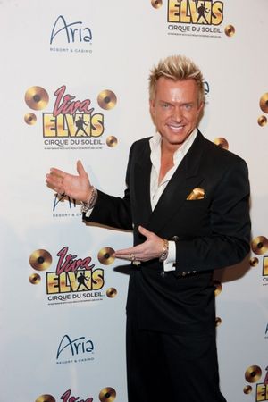 Chris Phillips of Zowie Bowie  Photo