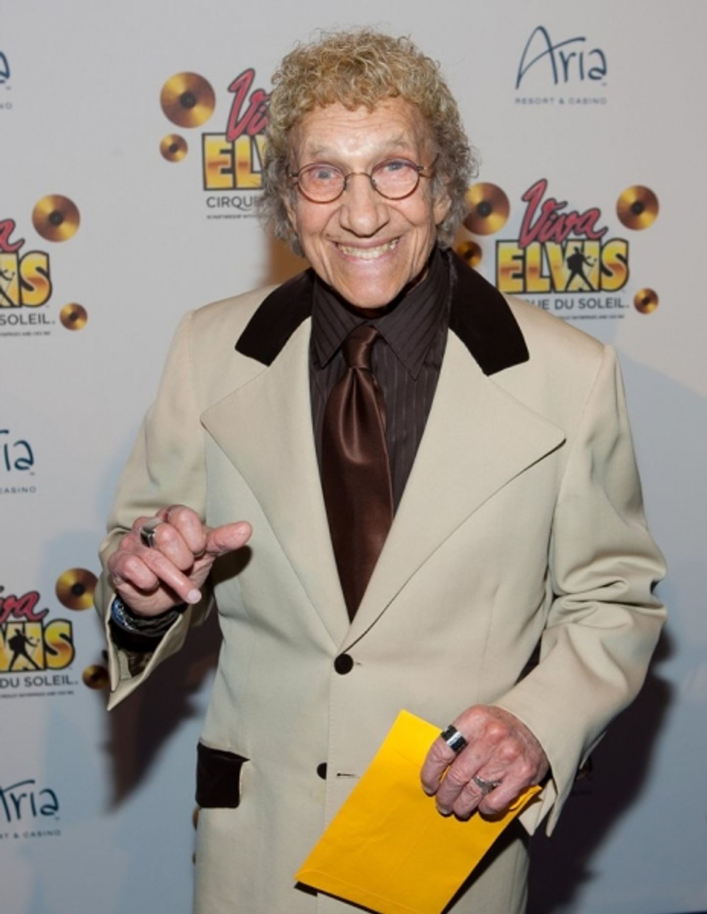 Photo Coverage: Cirque Du Soleil VIVA ELVIS Premieres in Las Vegas  Image