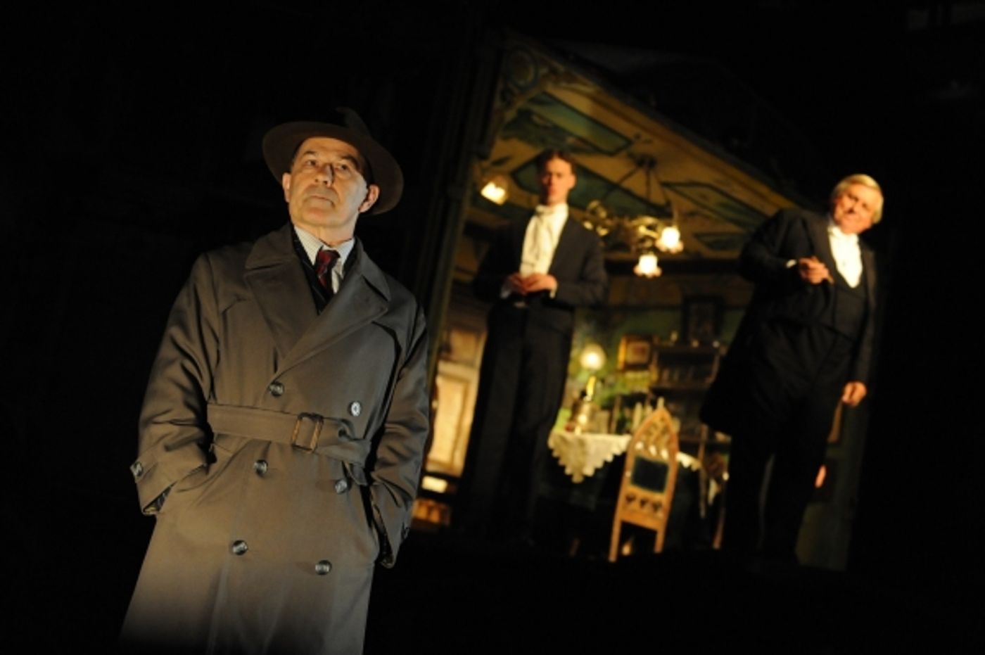 Photo Coverage: AN INSPECTOR CALLS - Last Chance To See Olivier-Winning Production Photo Coverage: AN INSPECTOR CALLS - Last Chance To See Olivier-Winning Production Image