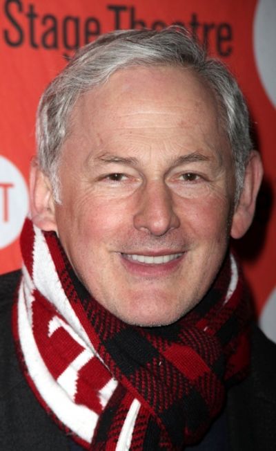 Victor Garber Photo