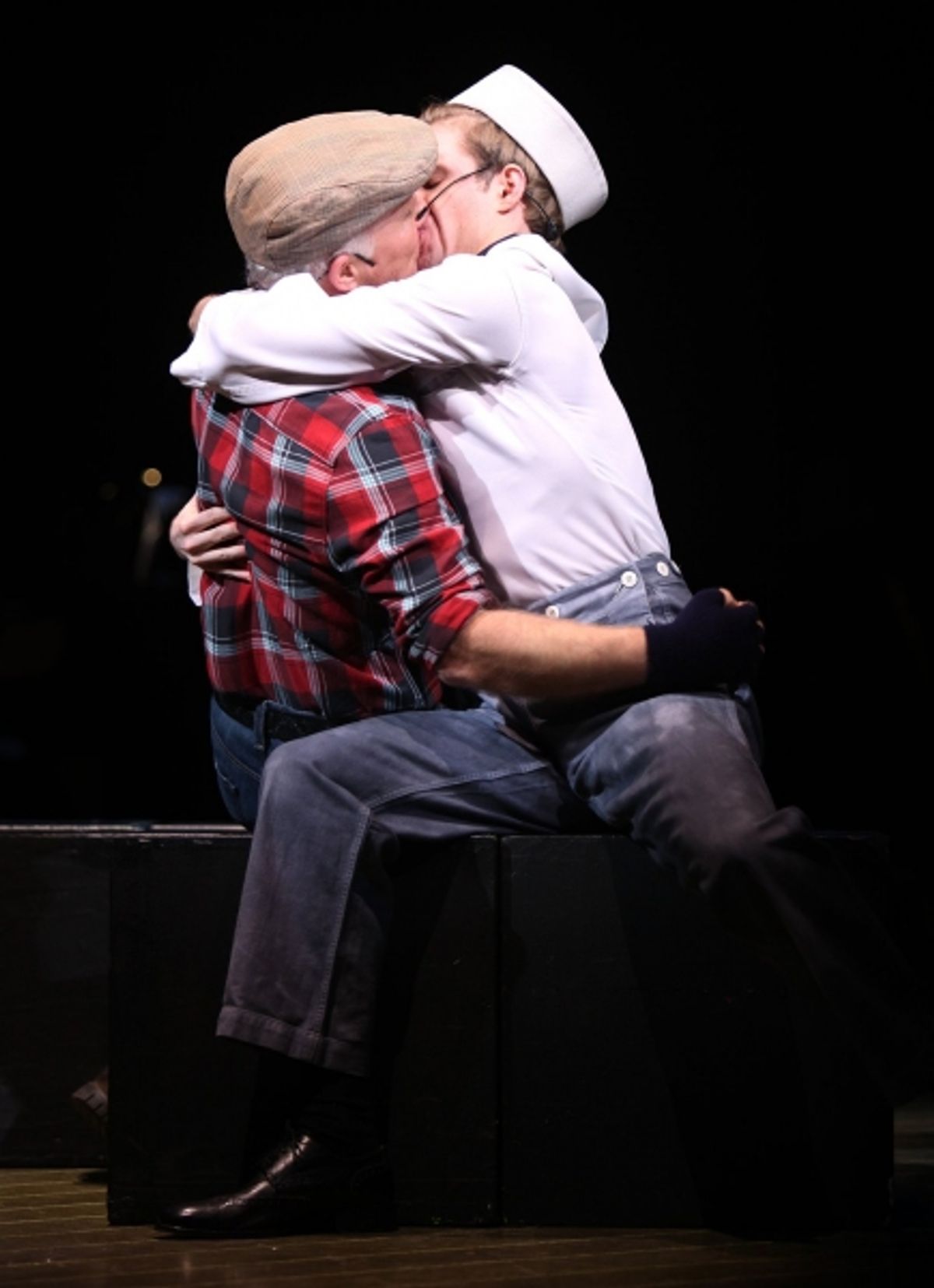 Hunter Ryan Herdlicka & Dan Butler ('Come Up To My Place' - ON THE TOWN) at 