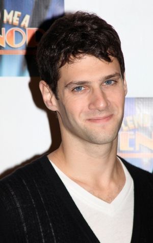 Justin Bartha Photo