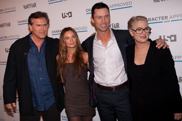 Bruce Campbell, Gabrielle Anwar, Jeffery Donovan and Sharon Gless Photo