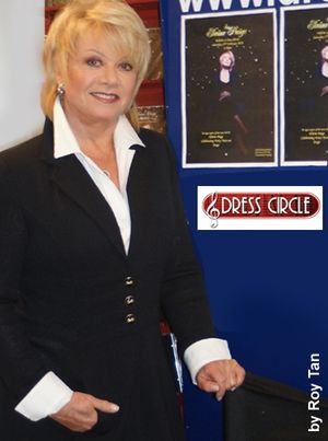 Elaine Paige  Photo