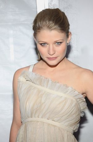 Emilie de Ravin @ BroadwayWorld Emilie de Ravin Photo