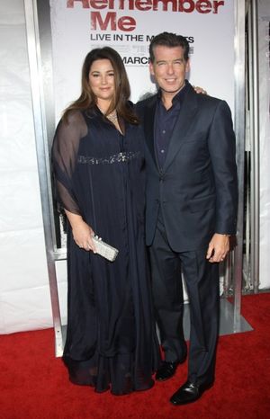 Pierce Brosnan and wife Keely Shaye-Smith @ BroadwayWorld Pierce Brosnan and wife Keely Shaye-Smith Photo