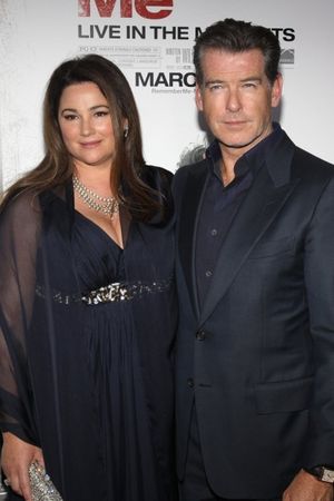 Pierce Brosnan and wife Keely Shaye-Smith
@ BroadwayWorld Pierce Brosnan and wife Keely Shaye-Smith
Photo