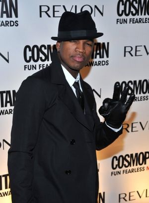 Ne-Yo 
 Photo
