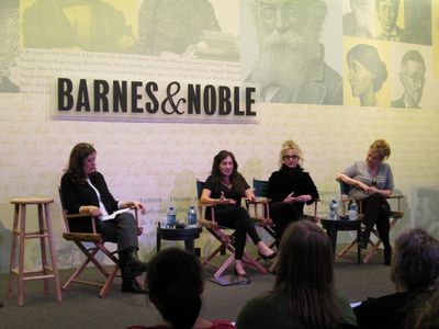 Lucy DeVito, Carol Kane and Caroline Rhea Photo