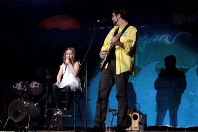 Jaya Bennett and Matt Bennett
 Photo
