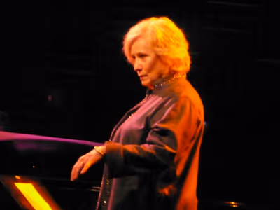 Betty Buckley Photo