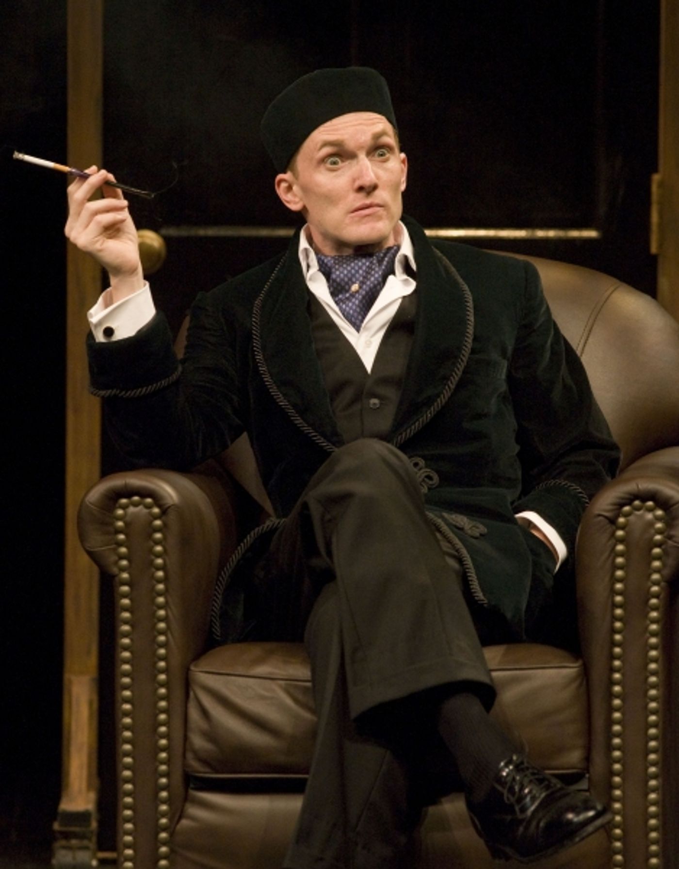 Photo Flash: THE 39 STEPS Plays The Kentucky Center, 3/16-3/21  Image