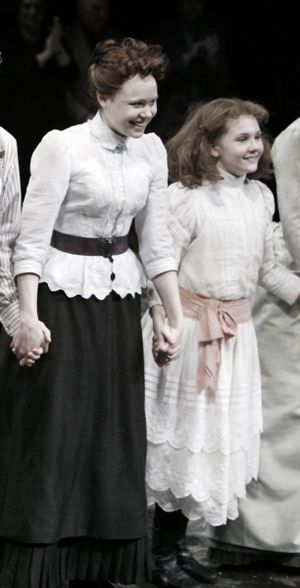 Alison Pill & Abigail Breslin Photo