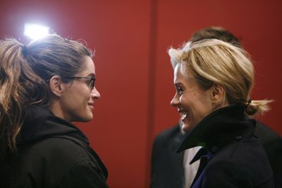 Sarah Paulson & Amanda Peet Photo