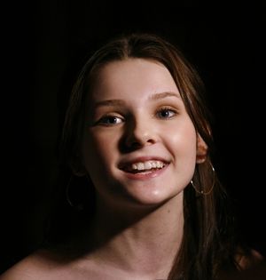 Abigail Breslin Photo