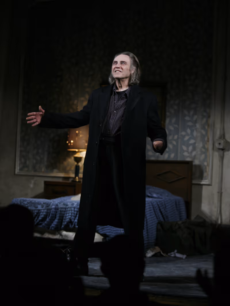 Photo Coverage: A BEHANDING IN SPOKANE - Curtain Call — photo 7 of 27