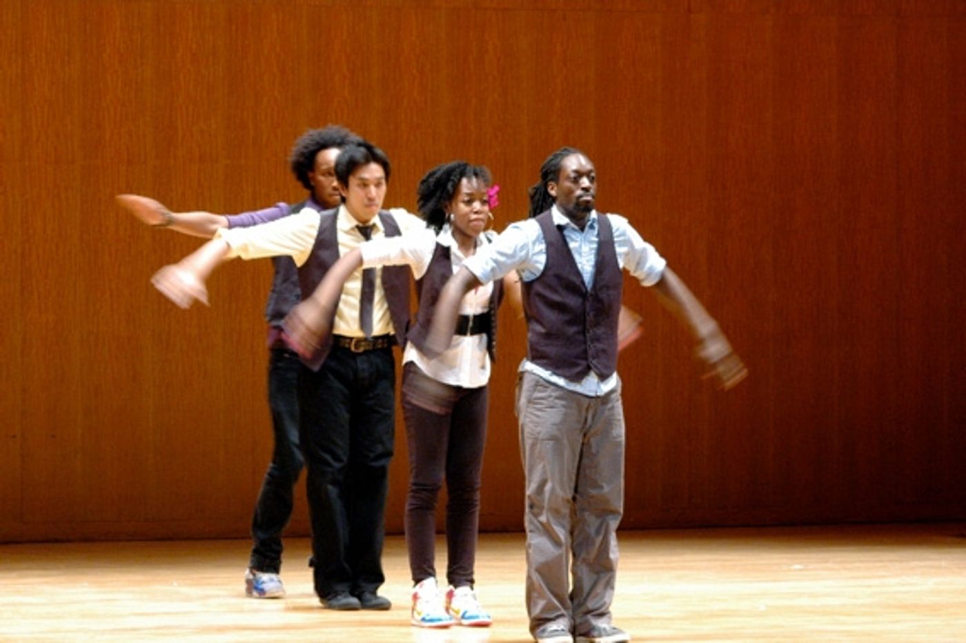 Photo Coverage: FELA!'s Kevin Mambo Leads Sing for Hope-Art U! Program  Image