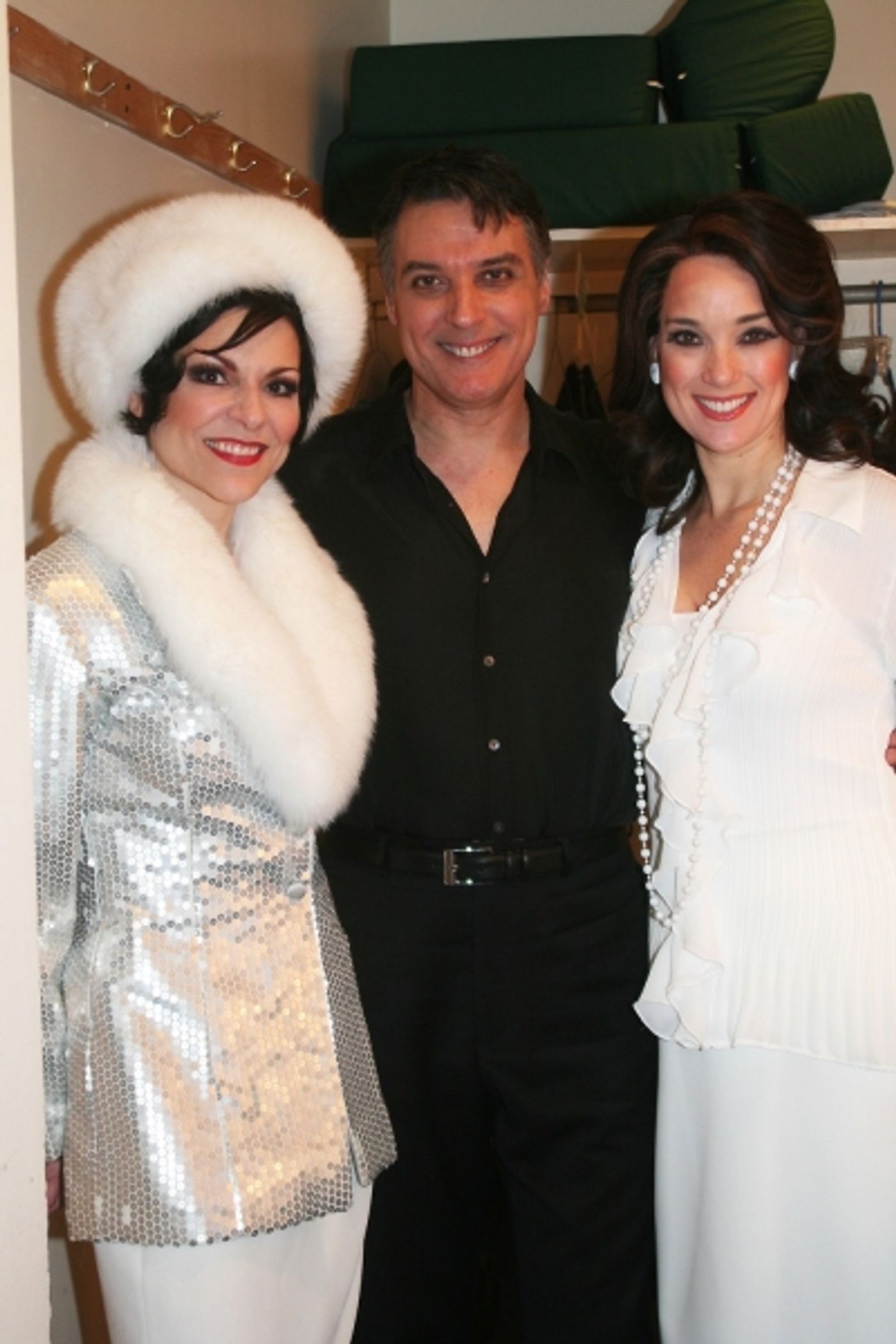 Photo Coverage: Backstage at NINE With Cuccioli at WBT  Image