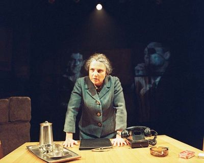 Tovah Feldshuh Photo