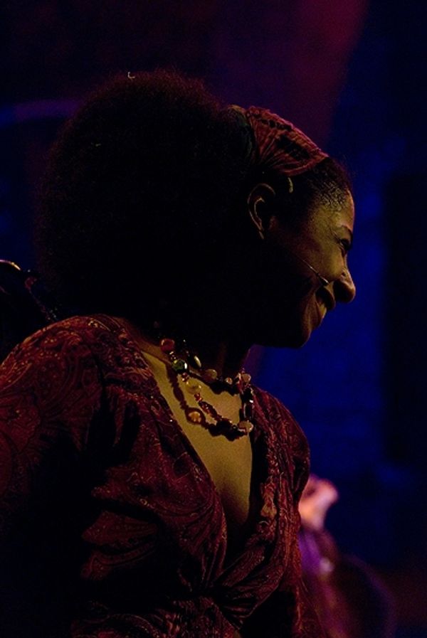 Nicole Lewis Photo