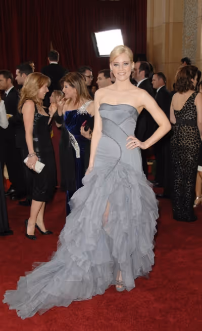 Elizabeth Banks Photo