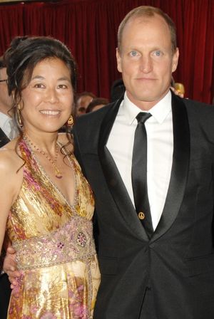 Laura Louie & Woody Harrelson  Photo