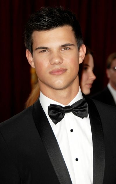 Taylor Lautner Photo
