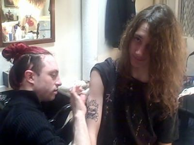 Gavin Knox Gets TEMPTU ROCK OF AGES Tatoo Photo