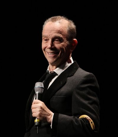 Joel Grey Photo