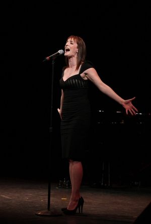 Julia Murney @ BroadwayWorld Julia Murney Photo