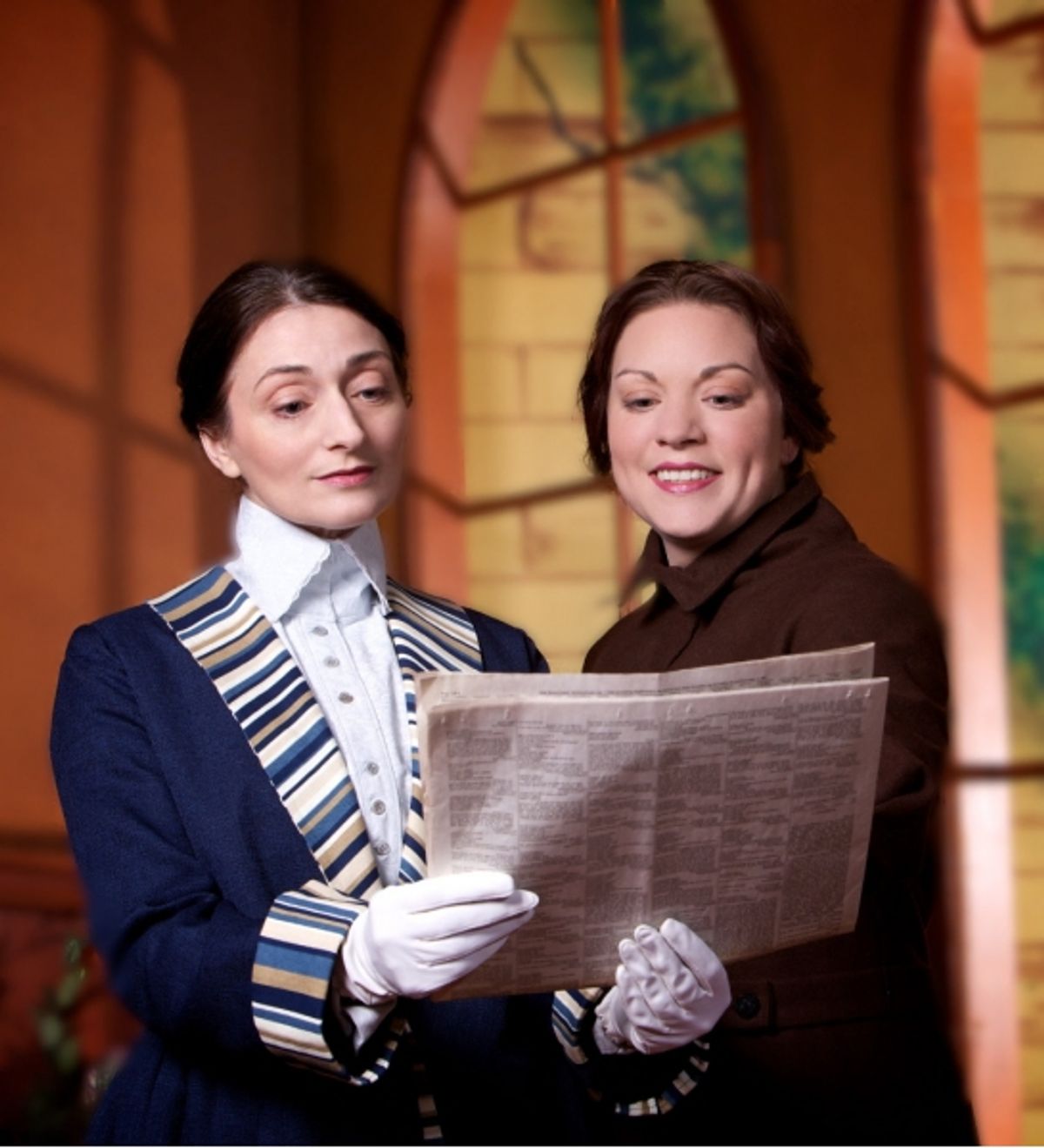  Jean Lyle Lepard as Rose and Robyn Lipnicki as Lotty at 