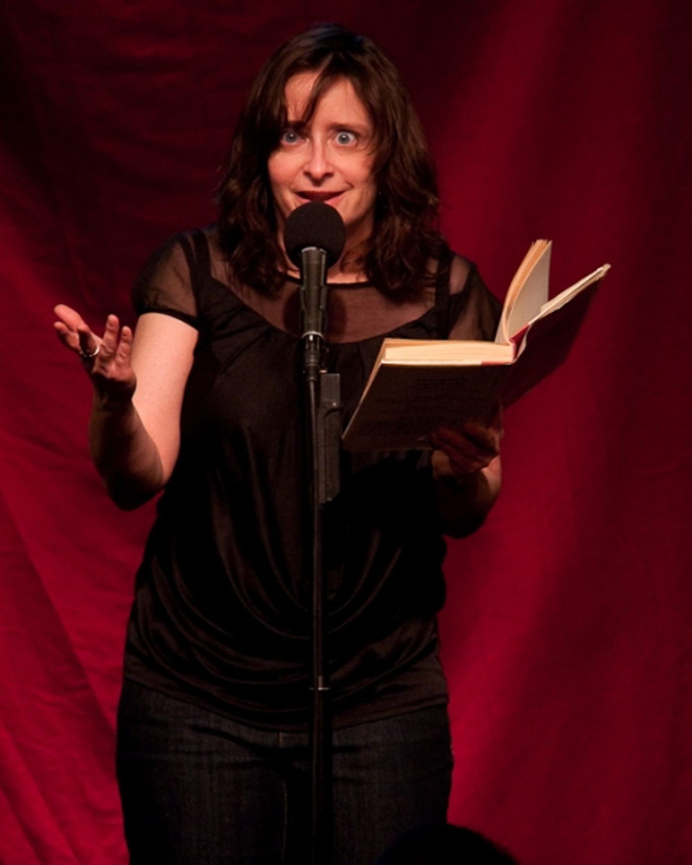 Photo Coverage: Megan Mullally Joins Celebrity Autobiography  Image