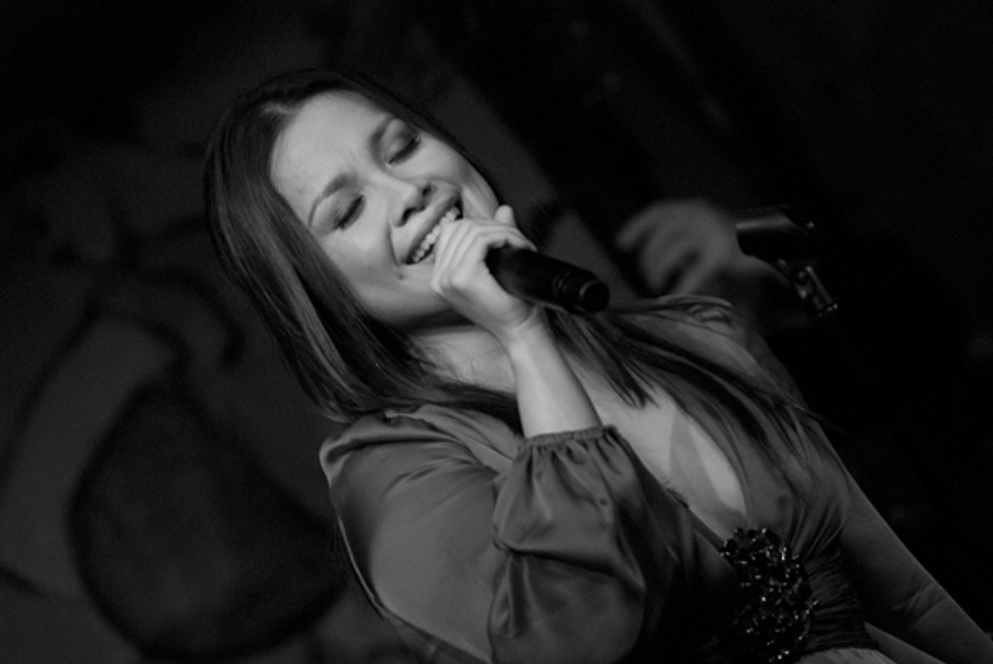 Photo Coverage: Lea Salonga Makes Her Cafe Carlyle Debut  Image