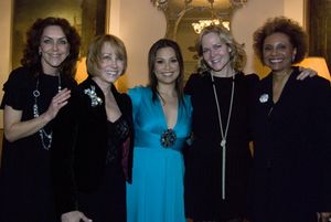 Andrea McArdle, Sandy Duncan, Lea Salonga, Rebecca Luker, Leslie Uggams @ BroadwayWorld Andrea McArdle, Sandy Duncan, Lea Salonga, Rebecca Luker, Leslie Uggams Photo
