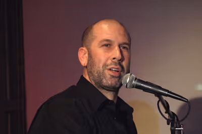 Jeremy Schonfeld at Upright Cabaret Photo