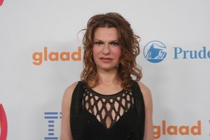 Sandra Bernhard Photo