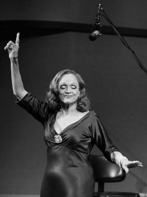Valerie Harper as Tallulah Bankhead Photo