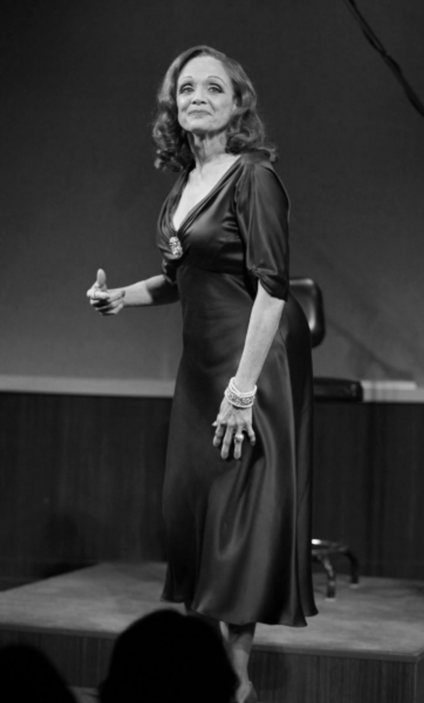 Photo Coverage: LOOPED Opening Night Curtain Call  Image