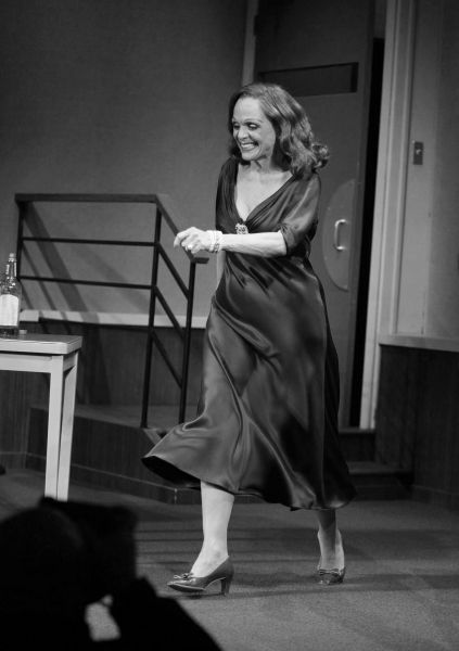 Photo Coverage: LOOPED Opening Night Curtain Call — photo 12 of 56