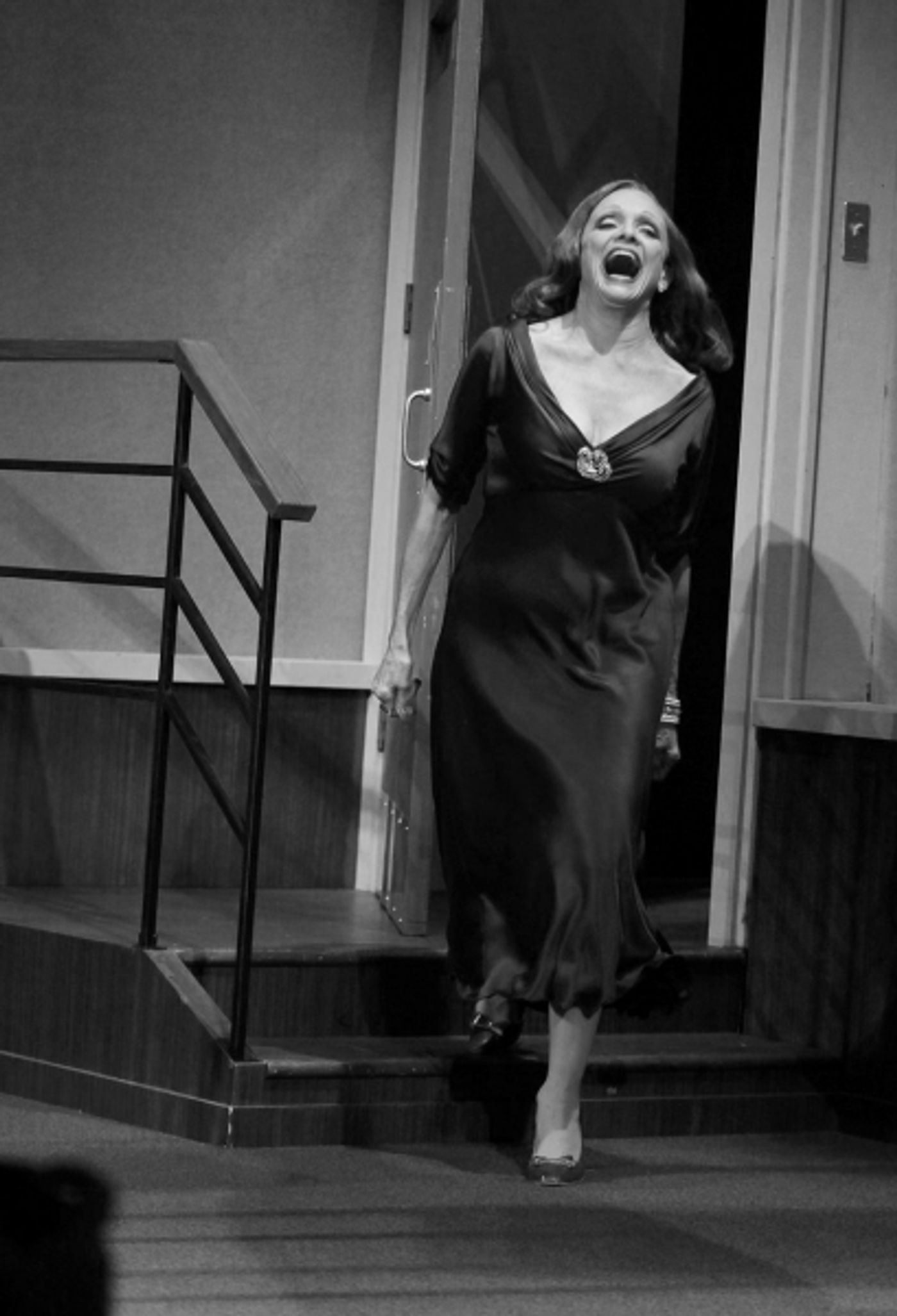 Photo Coverage: LOOPED Opening Night Curtain Call  Image