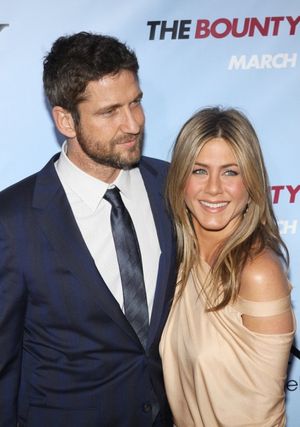 Gerard Butler & Jennifer Aniston Photo