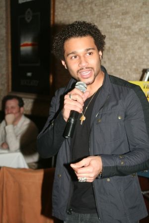  Corbin Bleu Photo