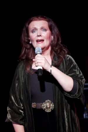 Maureen McGovern @ BroadwayWorld Maureen McGovern Photo
