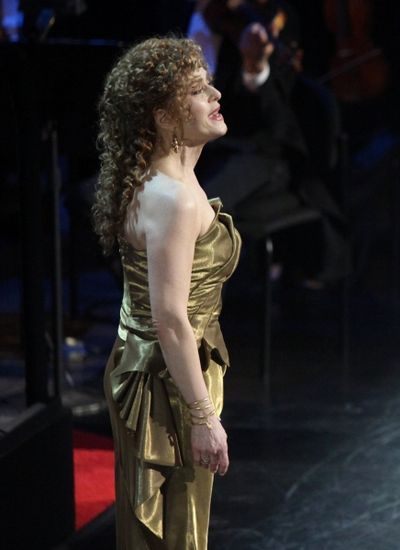 Bernadette Peters Photo