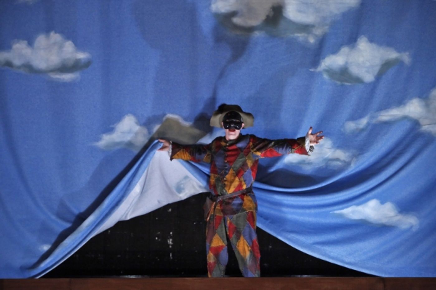 Photo Flash: Yale Rep Presents THE SERVANT OF TWO MASTERS Through 4/3  Image